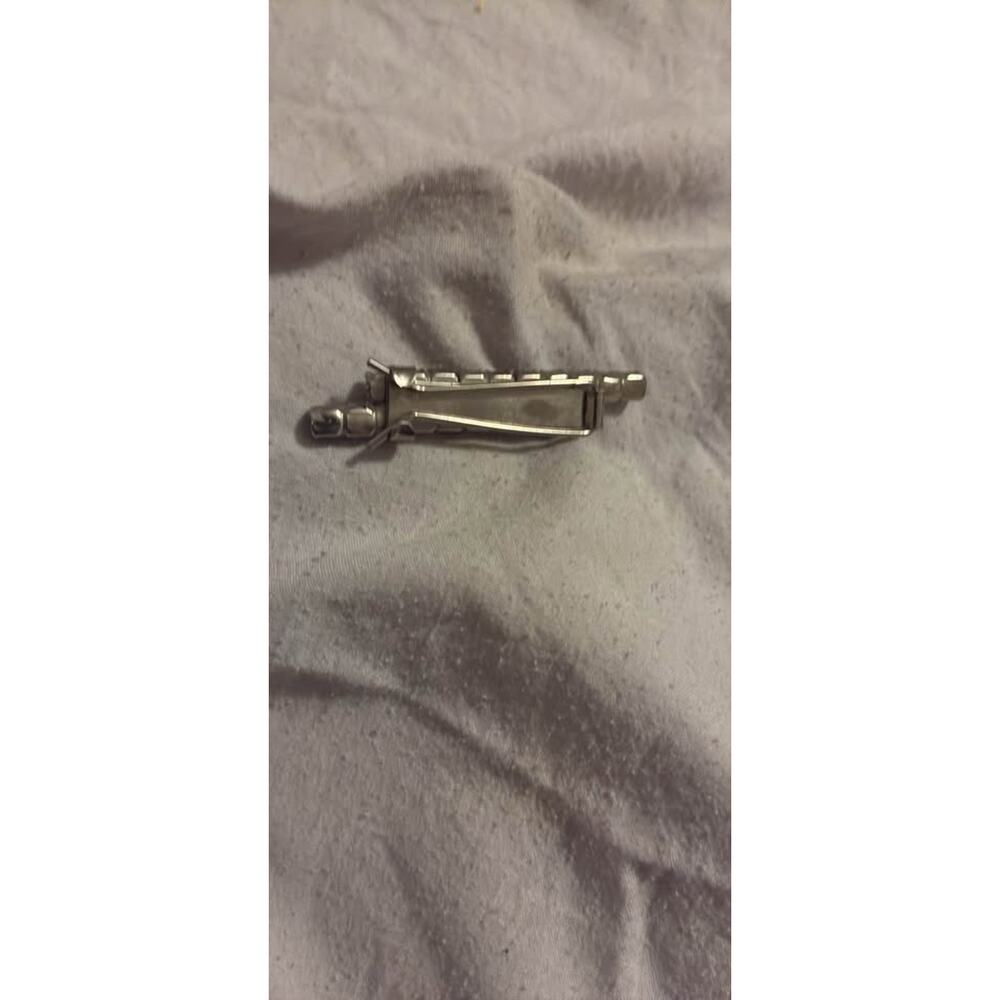 VINTAGE Rhinestone Barrette
Item#110 - Picture 2 of 10